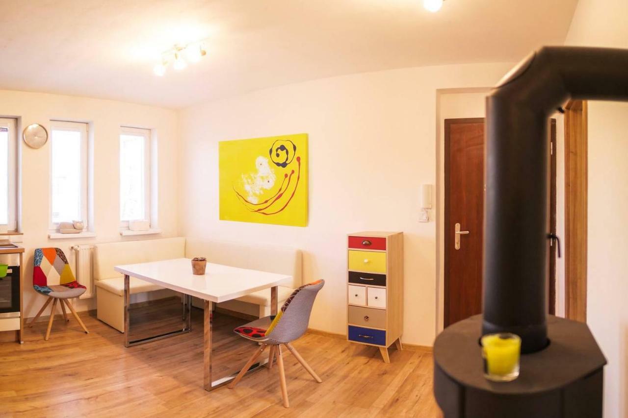 2 Bedroom Flat In The Heart Of Liptovský Mikuláš Exteriör bild